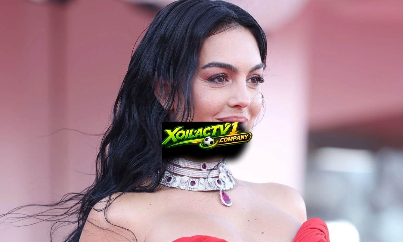 Ronaldo và Georgina Rodriguez có chuyện tình như cổ tích