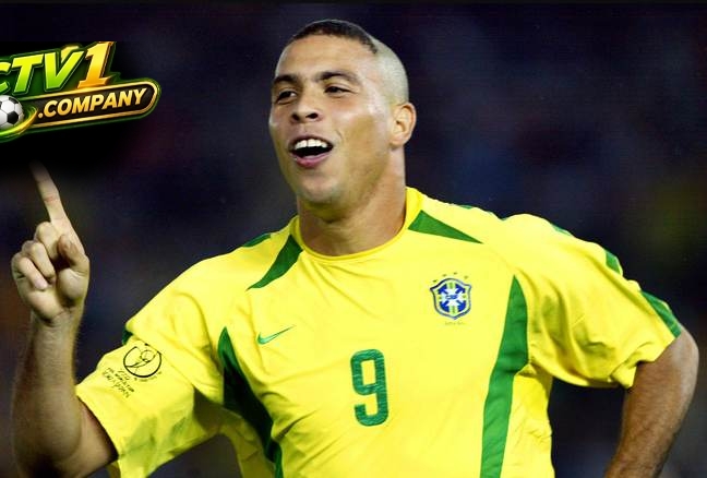Cầu thủ Ronaldo de Lima được ví như người ngoài hành tinh